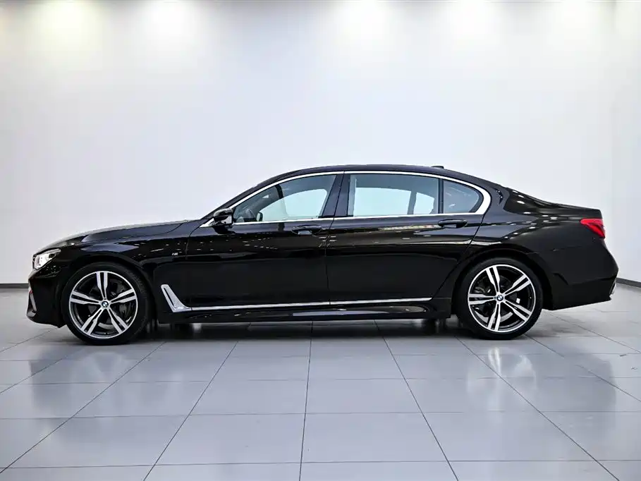 BMW BMW 7 Series 2018 740Li xDrive Exclusive Edition M Sport Package 2019 - thumbnail 5