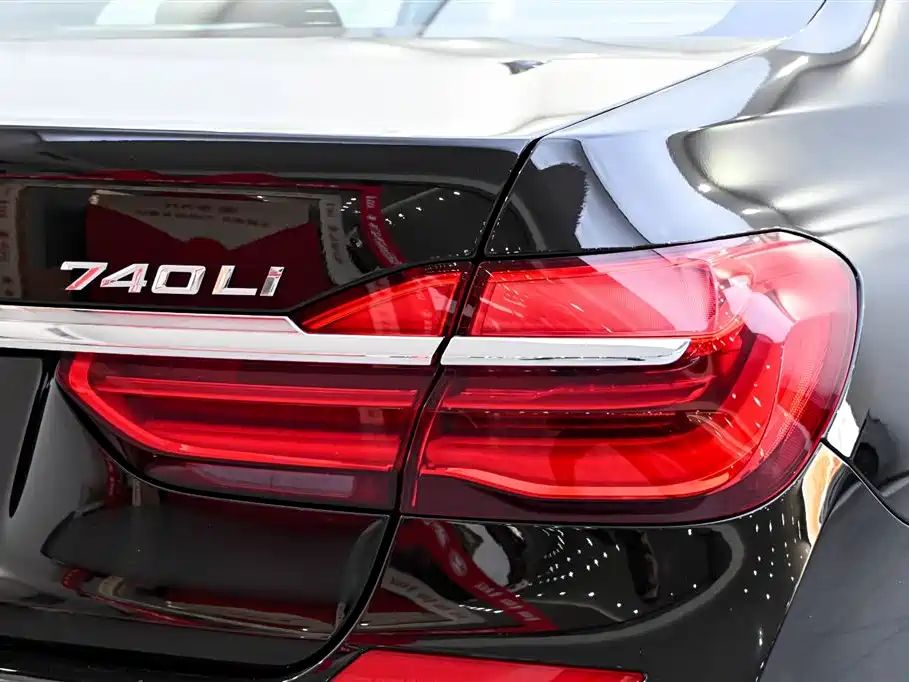 BMW BMW 7 Series 2018 740Li xDrive Exclusive Edition M Sport Package 2019 - thumbnail 9