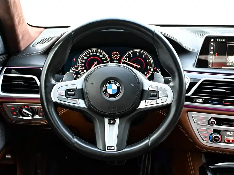 BMW BMW 7 Series 2018 740Li xDrive Exclusive Edition M Sport Package 2019 - thumbnail 22