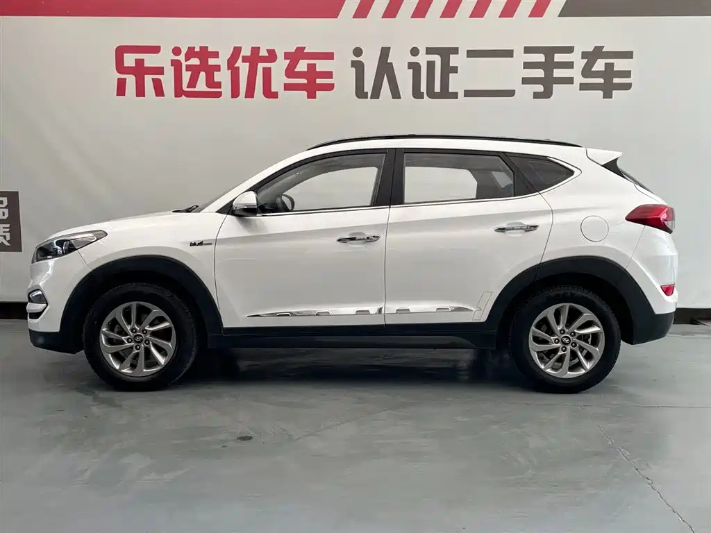 Hyundai Tucson 2015 1.6T DCT 2WD Intelligent 2017 - thumbnail 3