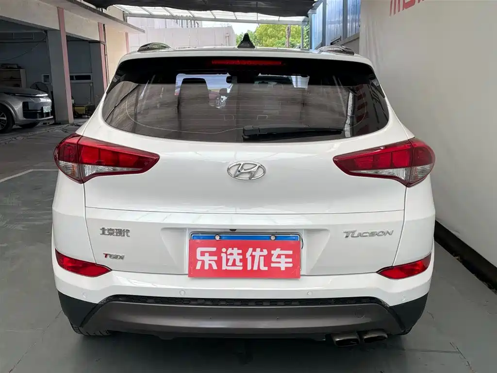 Hyundai Tucson 2015 1.6T DCT 2WD Intelligent 2017 - thumbnail 4