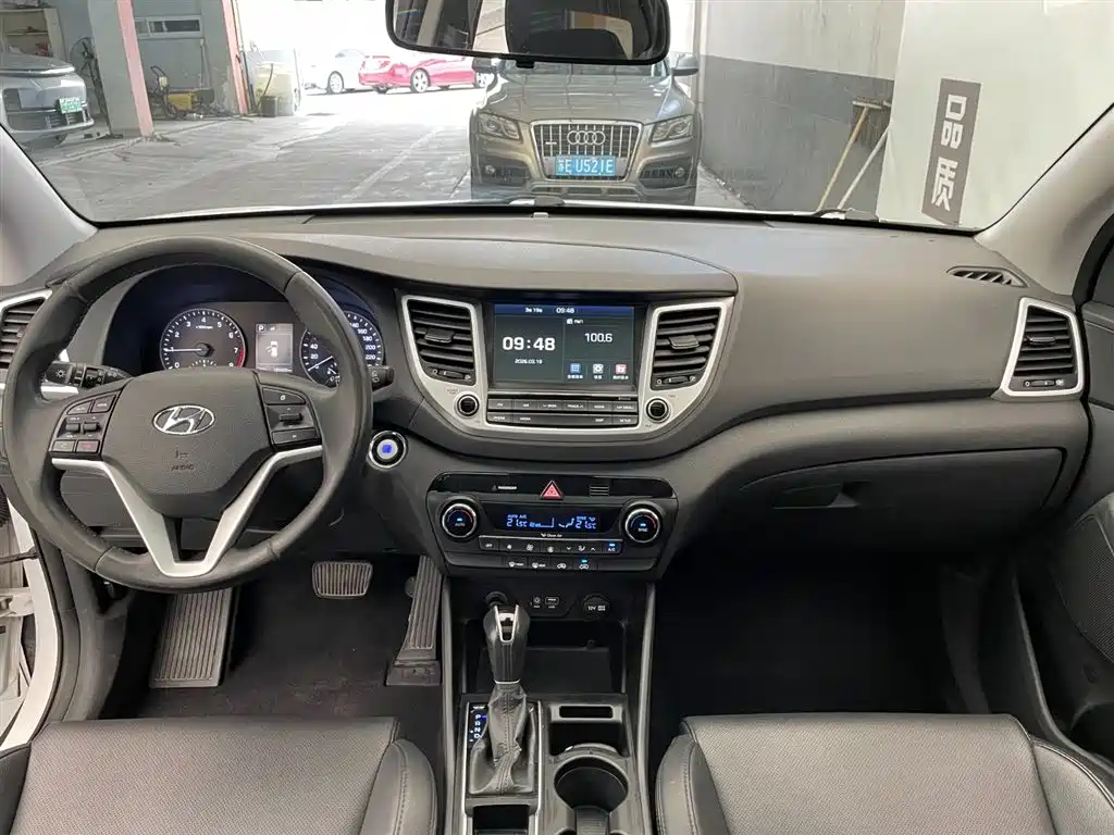 Hyundai Tucson 2015 1.6T DCT 2WD Intelligent 2017 - thumbnail 8