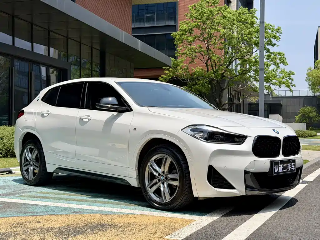 BMW BMW X2 2023 sDrive25i M Sport Night Edition 2023 - thumbnail 3