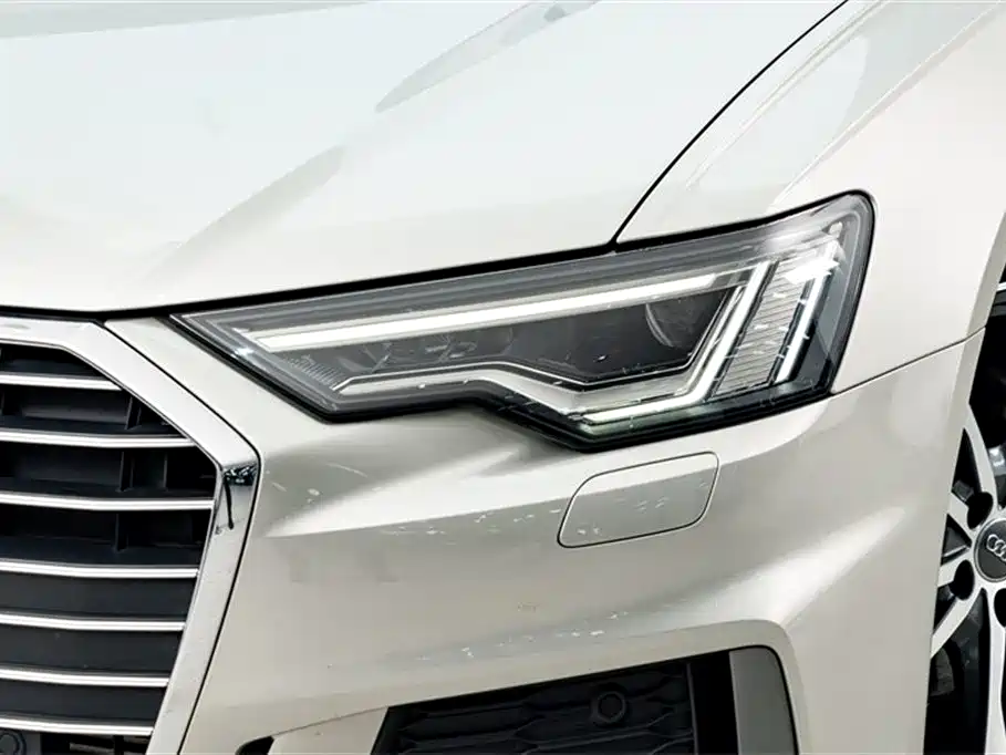 Audi Audi A6L 2019 40 TFSI Luxury Dynamic 2019 - thumbnail 4