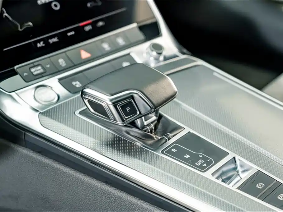 Audi Audi A6L 2019 40 TFSI Luxury Dynamic 2019 - thumbnail 13