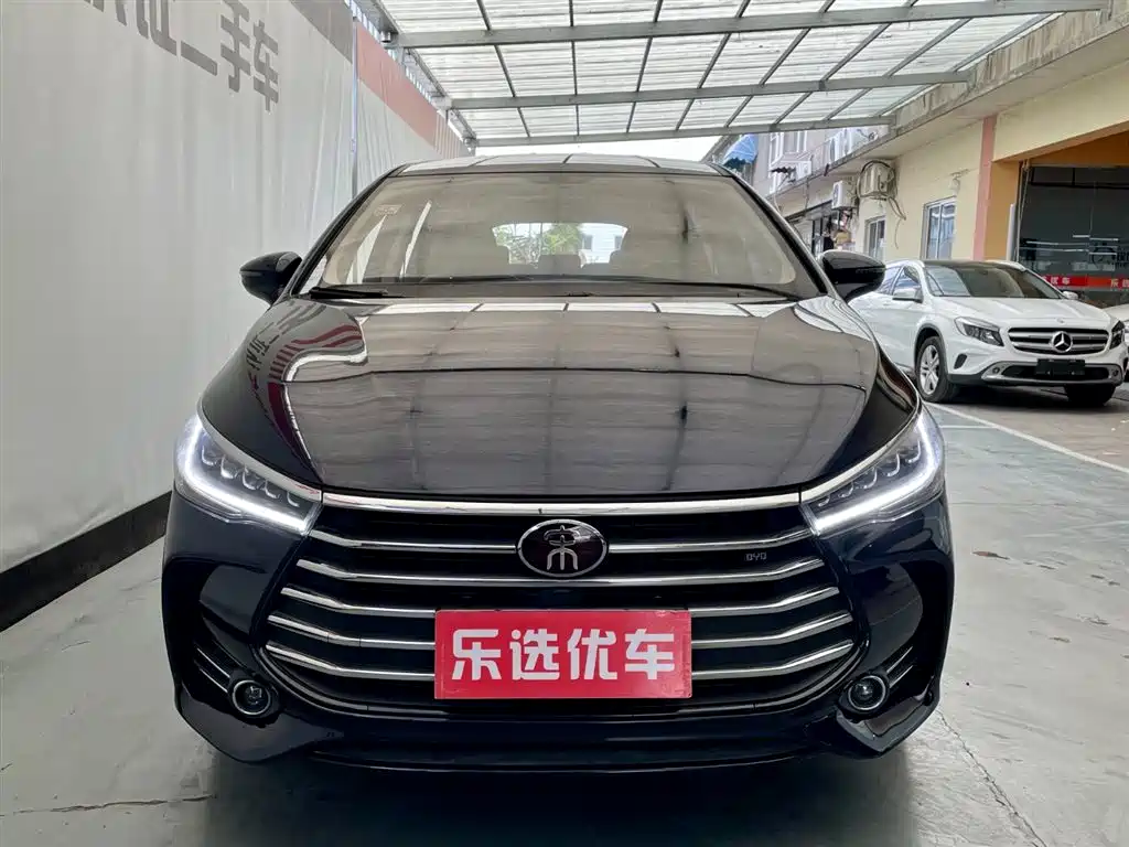 BYD BYD Song MAX 2017 1.5T Manual Smart Link Luxury Edition 7-Seater 2018 - thumbnail 2