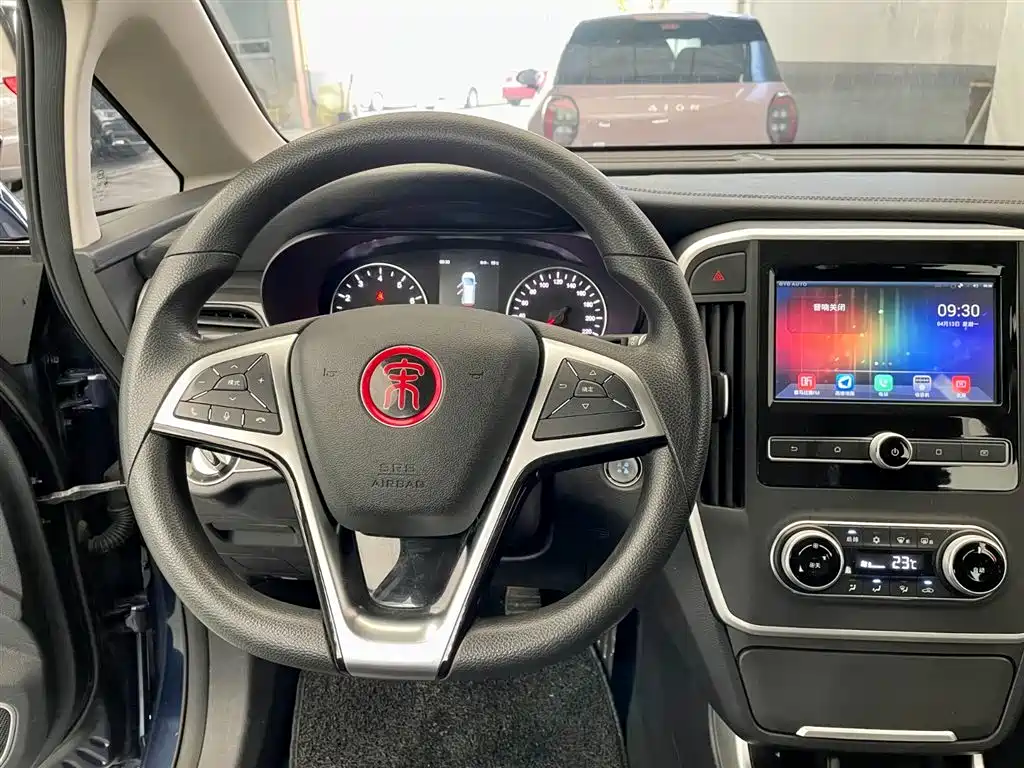 BYD BYD Song MAX 2017 1.5T Manual Smart Link Luxury Edition 7-Seater 2018 - thumbnail 12