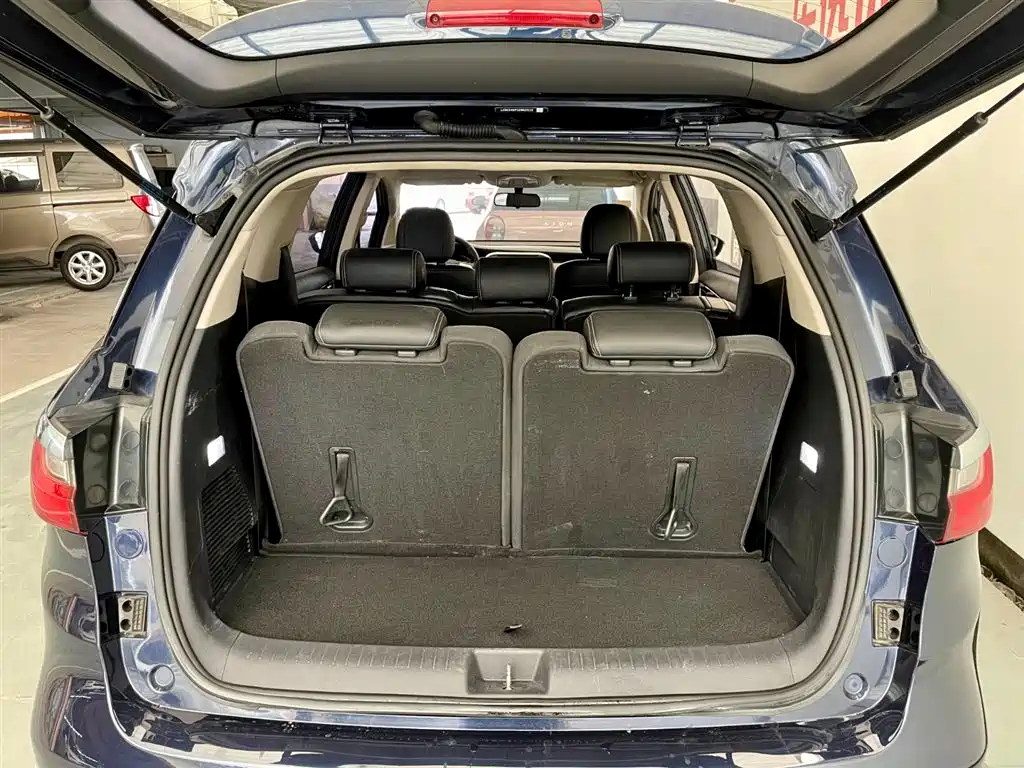 BYD BYD Song MAX 2017 1.5T Manual Smart Link Luxury Edition 7-Seater 2018 - thumbnail 14