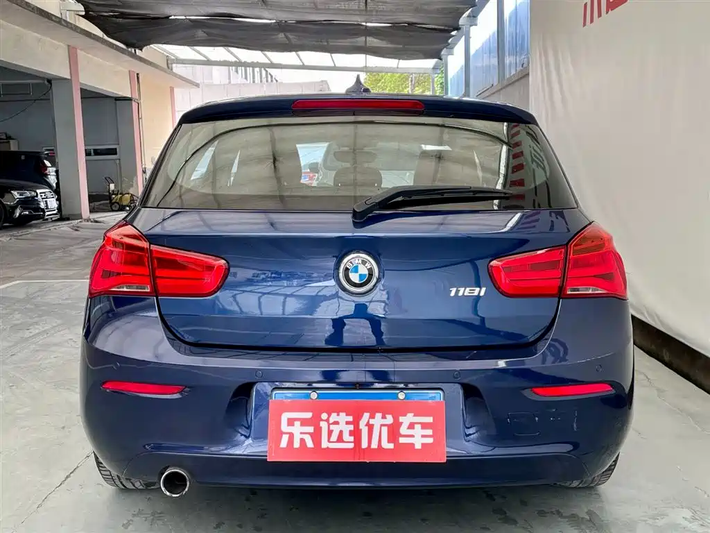 BMW BMW 1 Series (Import) 2018 118i Leading Edition 2019 - thumbnail 4