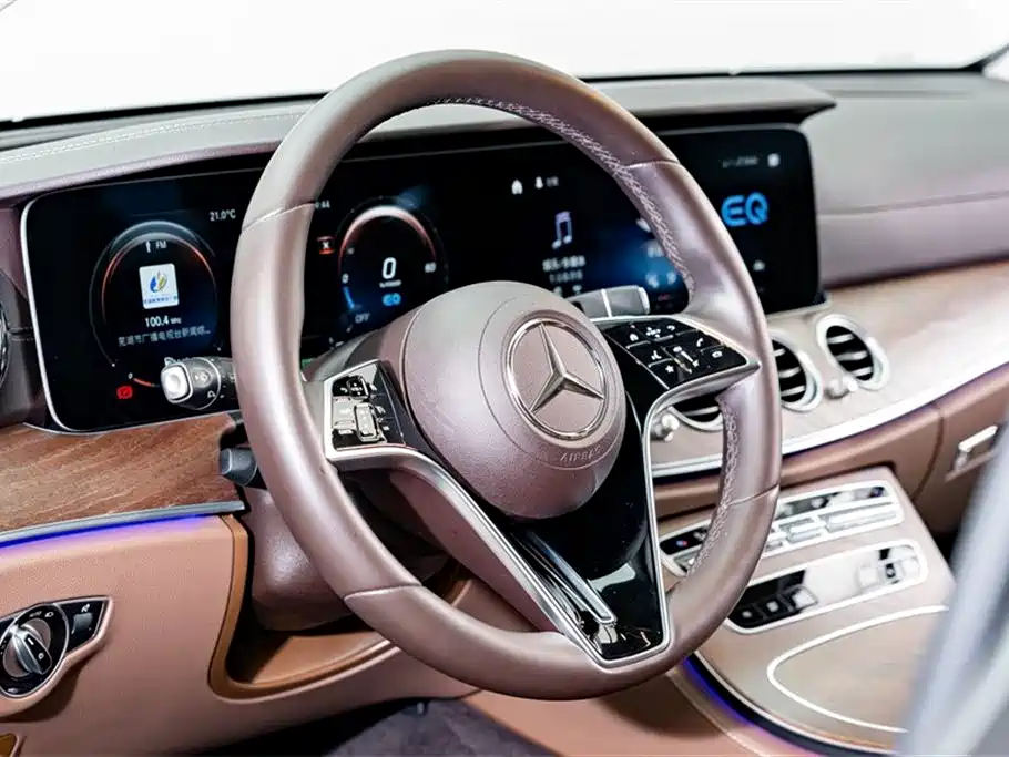 Mercedes-Benz Mercedes-Benz E 350 e L Plug-in Hybrid Sedan 2021 - thumbnail 11