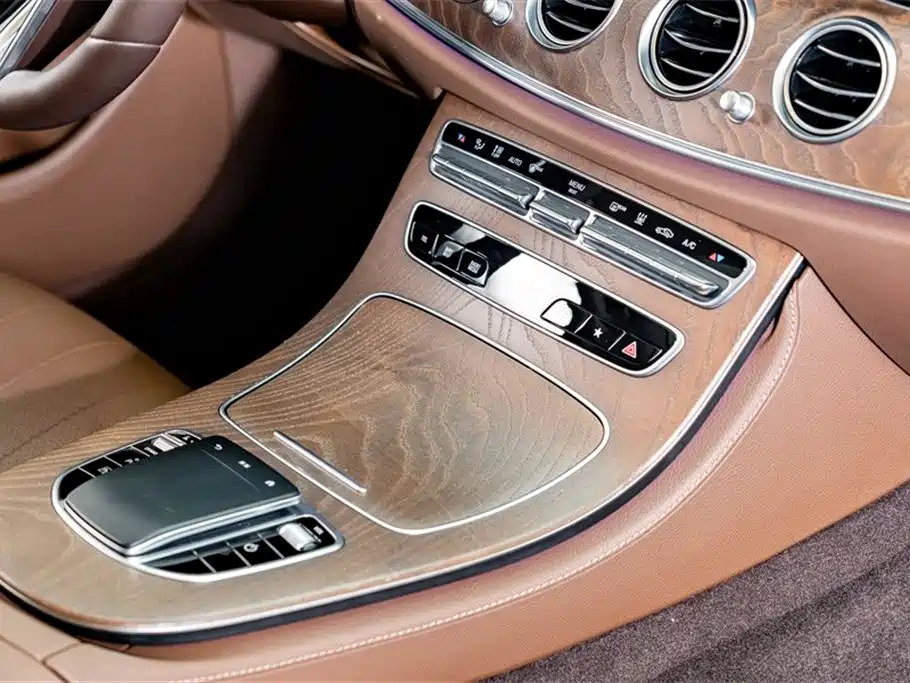 Mercedes-Benz Mercedes-Benz E 350 e L Plug-in Hybrid Sedan 2021 - thumbnail 19