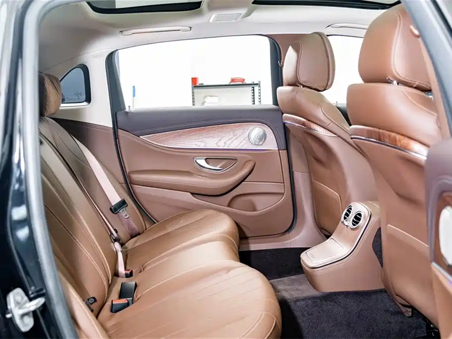 Mercedes-Benz Mercedes-Benz E 350 e L Plug-in Hybrid Sedan 2021 - thumbnail 21