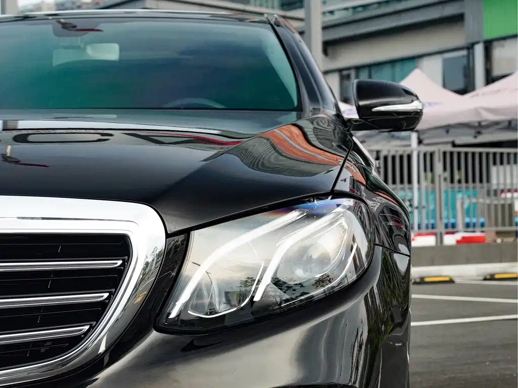 Mercedes-Benz Mercedes-Benz E-Class 2020 Facelift E 300 L Special Edition 2020 - thumbnail 3