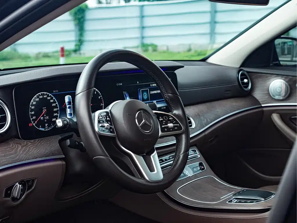 Mercedes-Benz Mercedes-Benz E-Class 2020 Facelift E 300 L Special Edition 2020 - thumbnail 8
