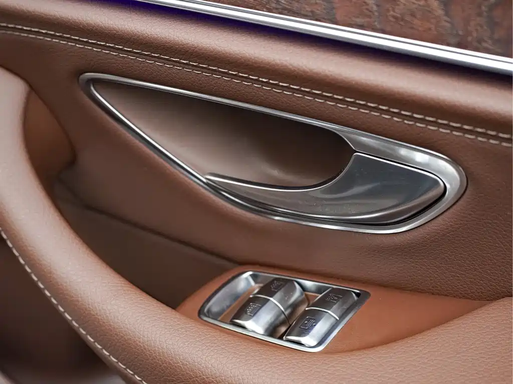 Mercedes-Benz Mercedes-Benz E-Class 2020 Facelift E 300 L Special Edition 2020 - thumbnail 15