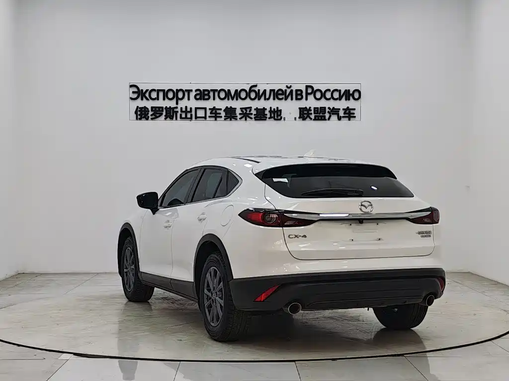 Mazda Mazda CX-4 2023 - thumbnail 4