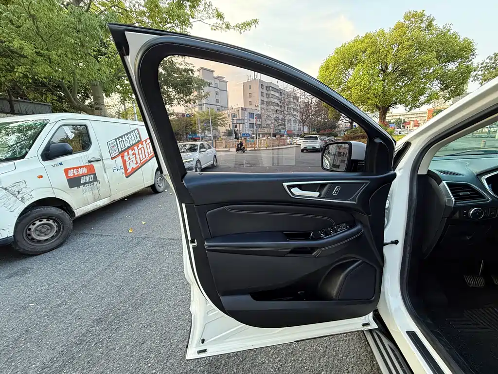 Ford Ford Edge 2016 EcoBoost 245 FWD Hao Rui 7-Seater 2017 - thumbnail 9