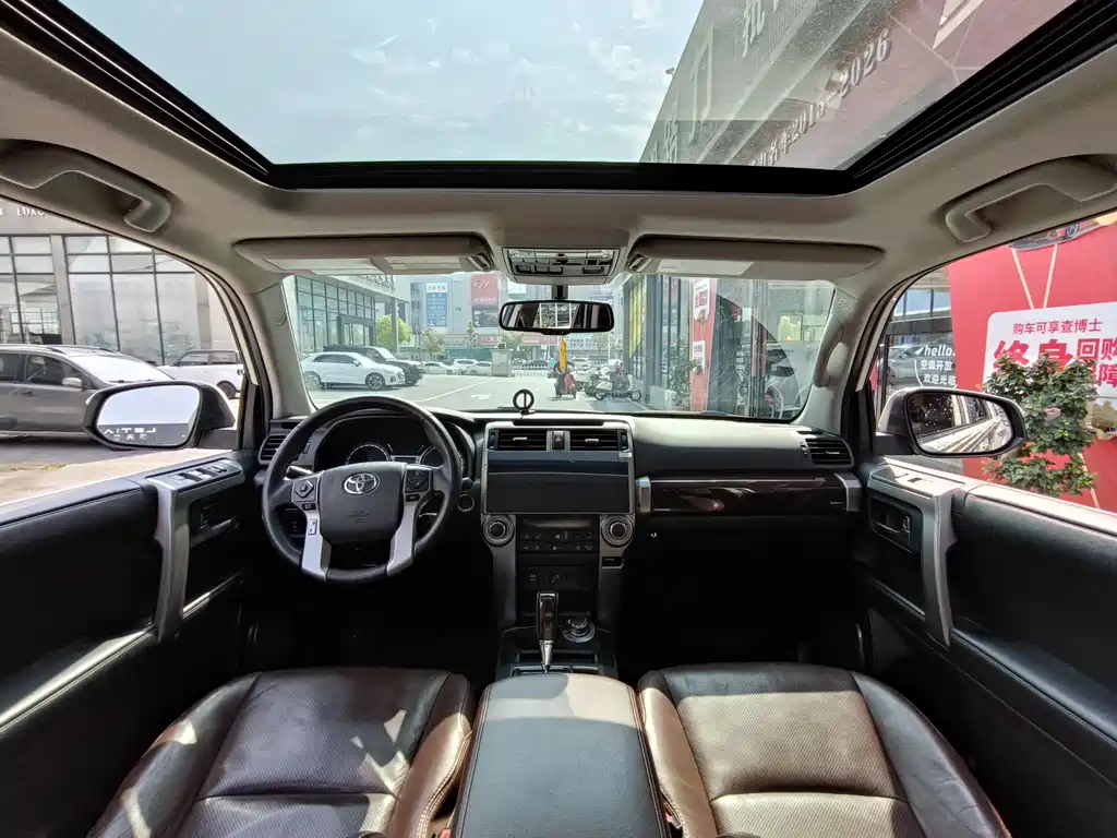 Toyota 2019 Toyota 4Runner 4.0L Canadian Spec 2019 - thumbnail 12