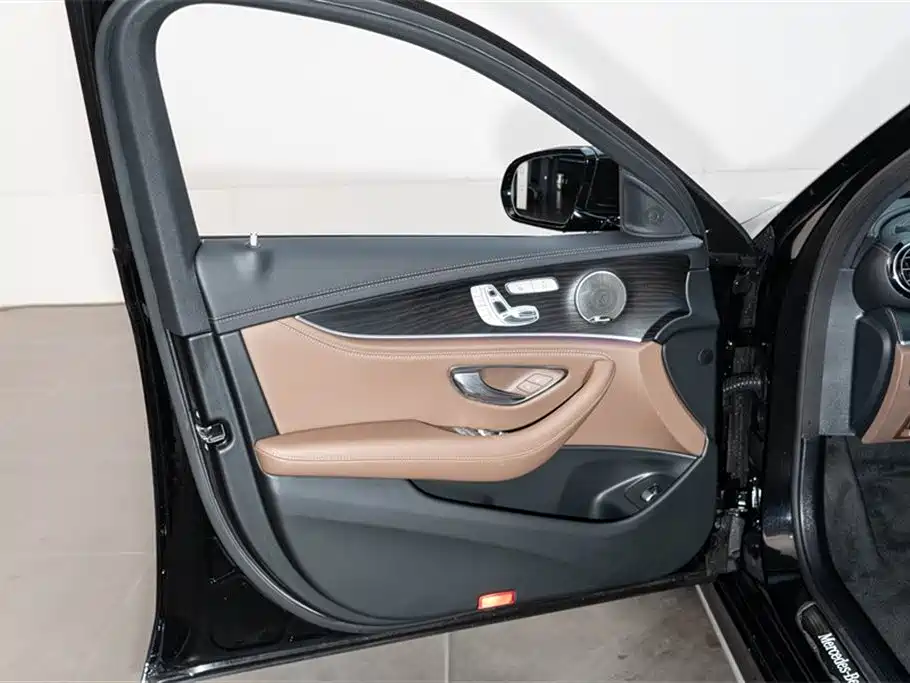Mercedes-Benz Mercedes-Benz E-Class 2022 E 300 L Sport Luxury 2022 - thumbnail 13