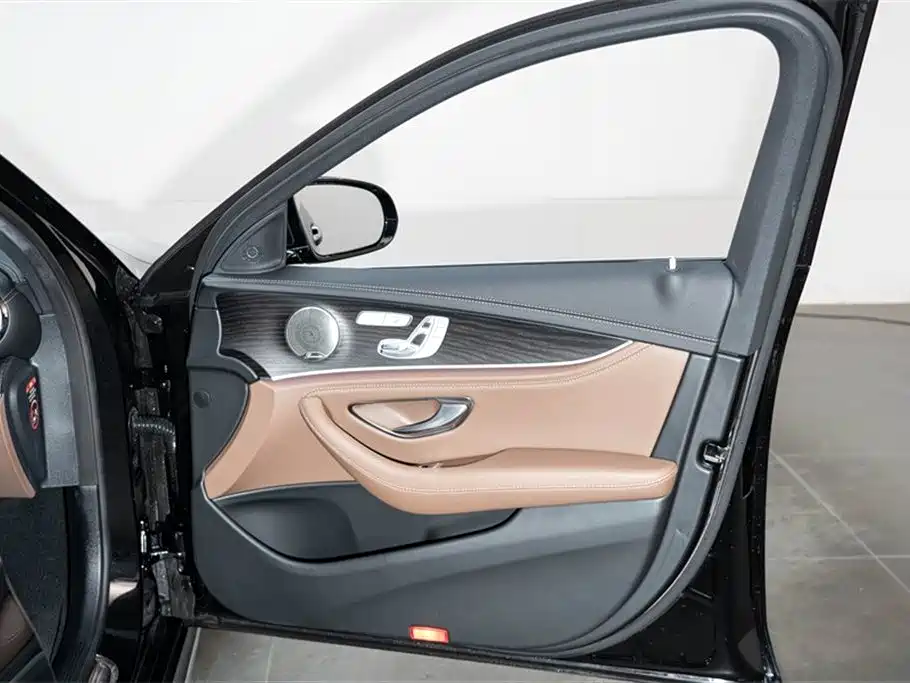 Mercedes-Benz Mercedes-Benz E-Class 2022 E 300 L Sport Luxury 2022 - thumbnail 14