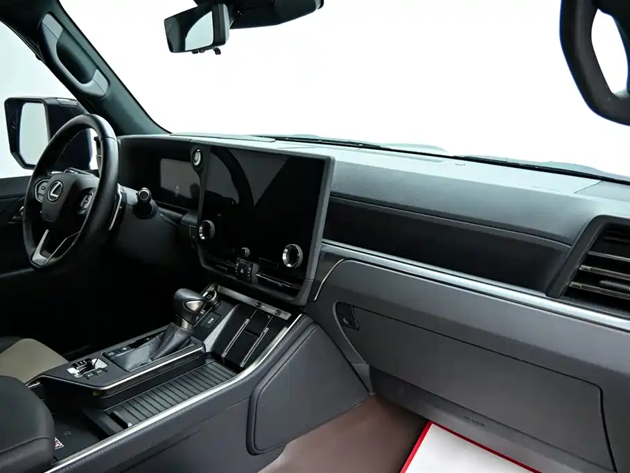 Lexus Lexus GX 2024 Overtrail 2025 - thumbnail 16