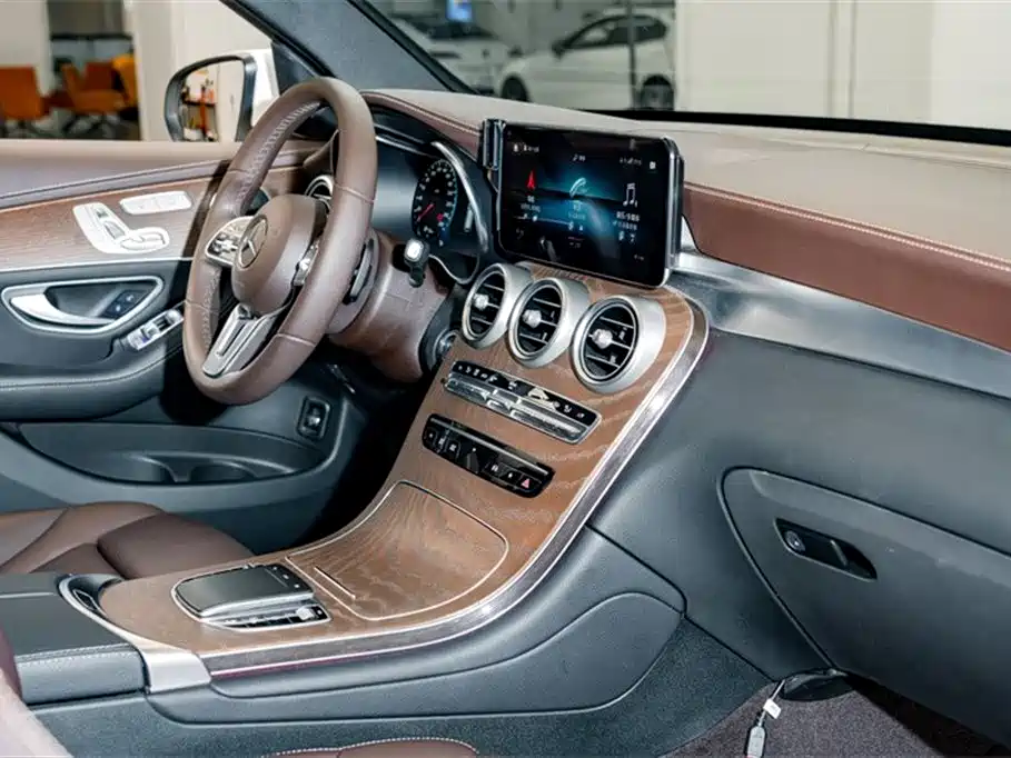 Mercedes-Benz Mercedes-Benz GLC 2022 Facelift GLC 300 L 4MATIC Dynamic Edition Collector's Edition 2022 - thumbnail 19