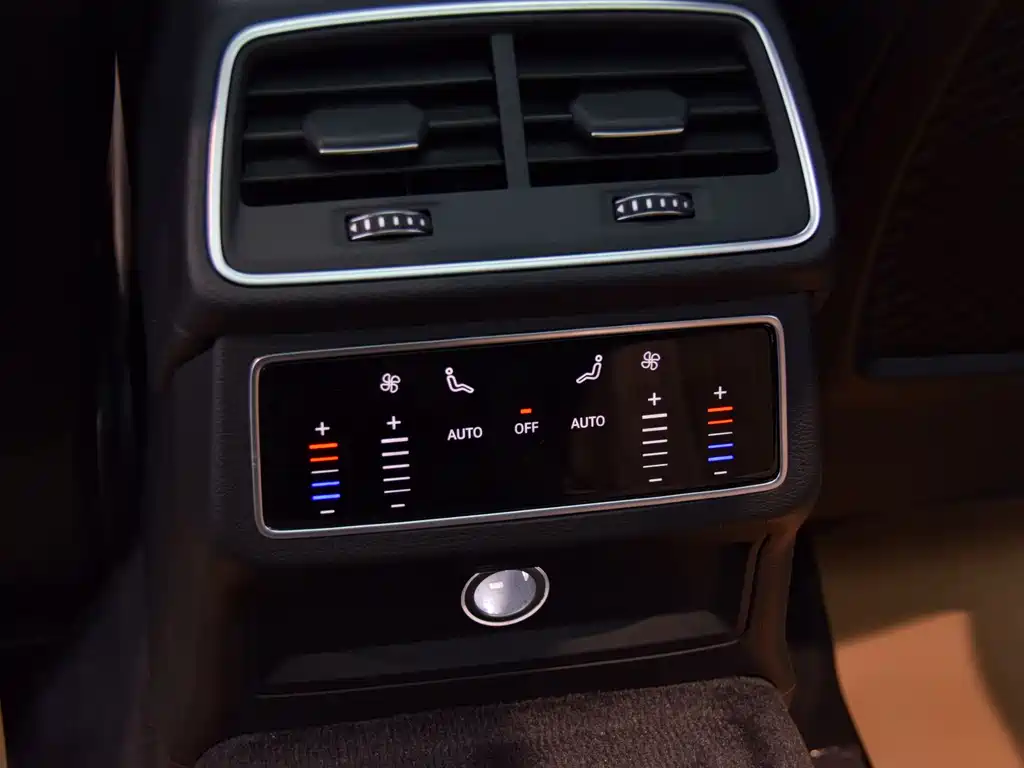 Audi Audi A6L 2022 45 TFSI Zhenxuan Dynamic Edition 2022 - thumbnail 18