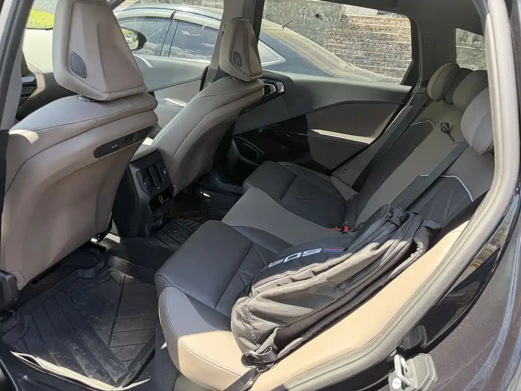 BMW BMW X3 2025 xDrive25L Luxury Package 2025 - thumbnail 5
