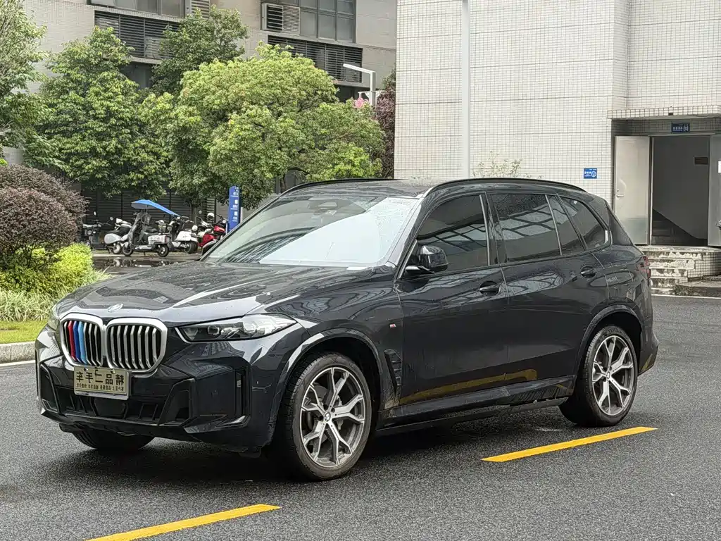 BMW BMW X5 2025 xDrive30Li Exclusive M Sport Night Edition 2025 - thumbnail 3