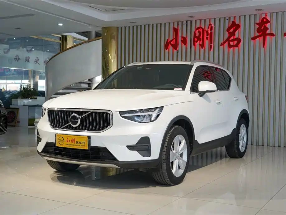 Volvo Volvo XC40 2023 B3 Momentum 2022 - thumbnail 2