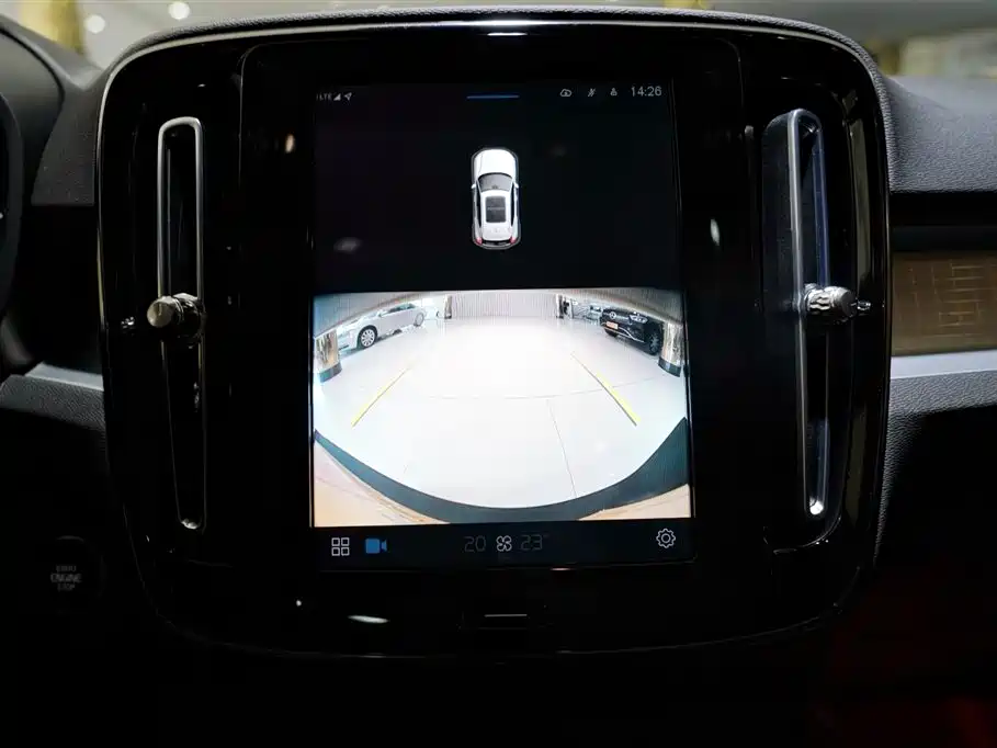 Volvo Volvo XC40 2023 B3 Momentum 2022 - thumbnail 13