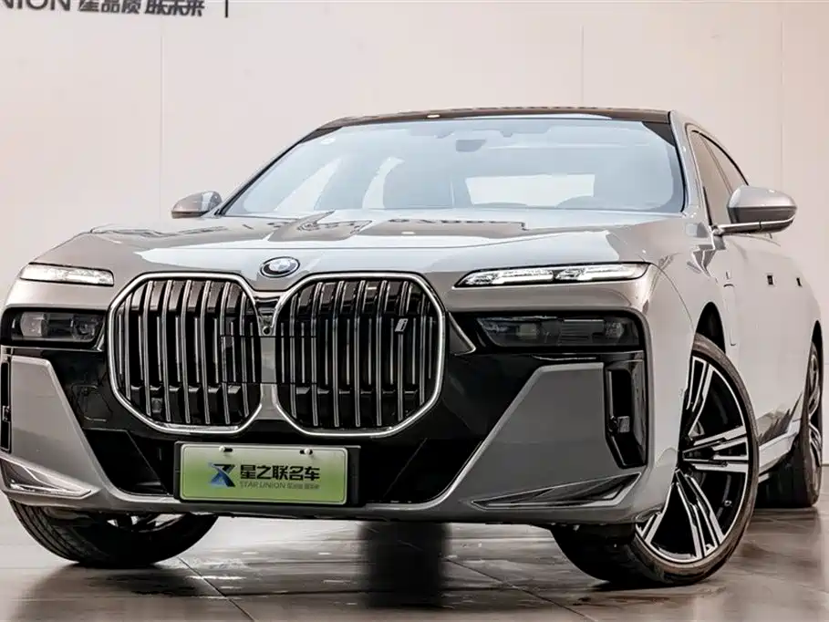 BMW BMW i7 2023 eDrive50L Exclusive M Sport Package 2026 - thumbnail 3