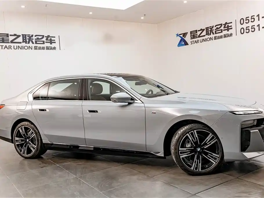 BMW BMW i7 2023 eDrive50L Exclusive M Sport Package 2026 - thumbnail 6