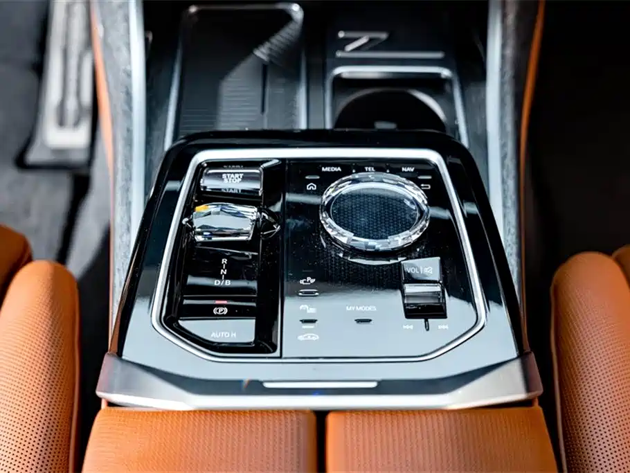BMW BMW i7 2023 eDrive50L Exclusive M Sport Package 2026 - thumbnail 17