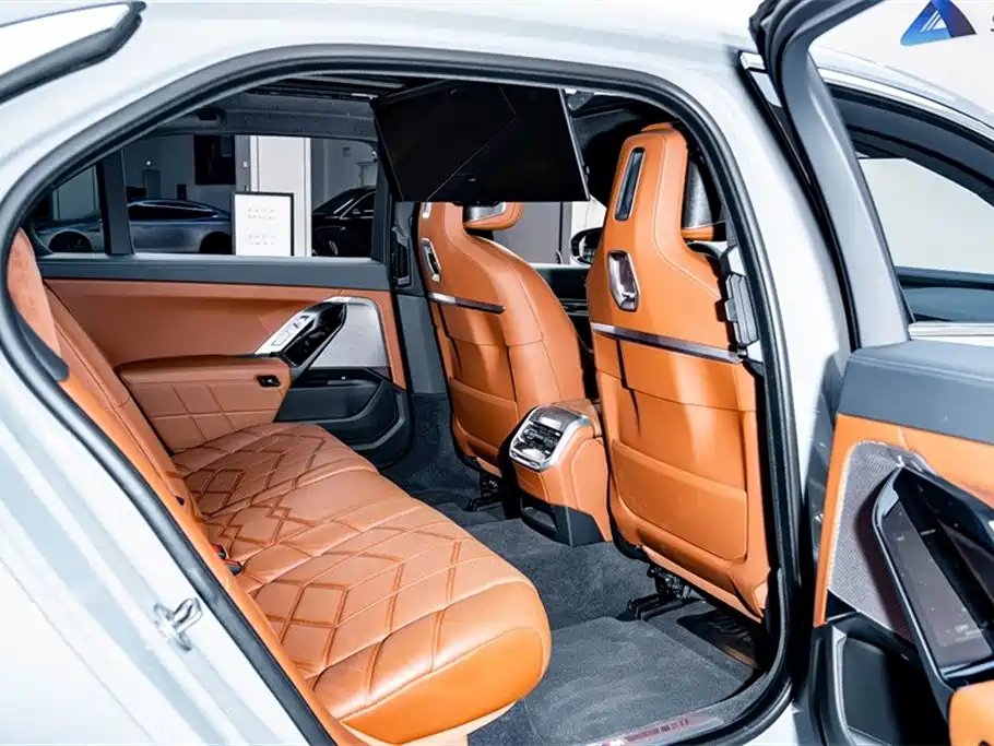 BMW BMW i7 2023 eDrive50L Exclusive M Sport Package 2026 - thumbnail 24