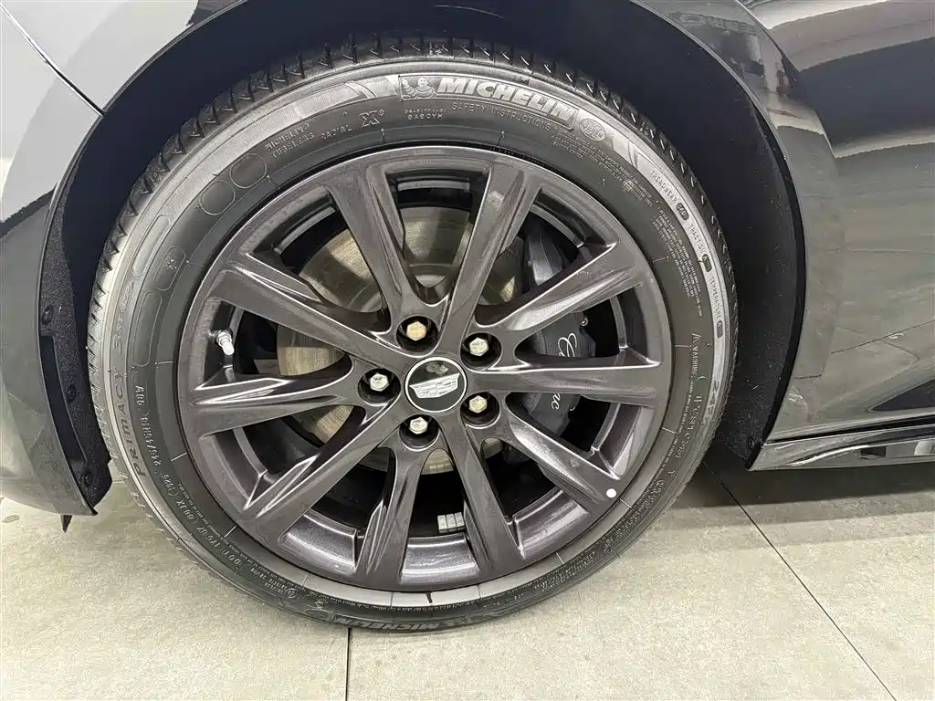 Cadillac Cadillac CT5 2025 28T Track Performance Edition 2025 - thumbnail 19
