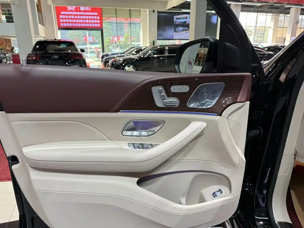Mercedes-Benz Maybach GLS 600 4MATIC Liyue Edition 2021 - thumbnail 12
