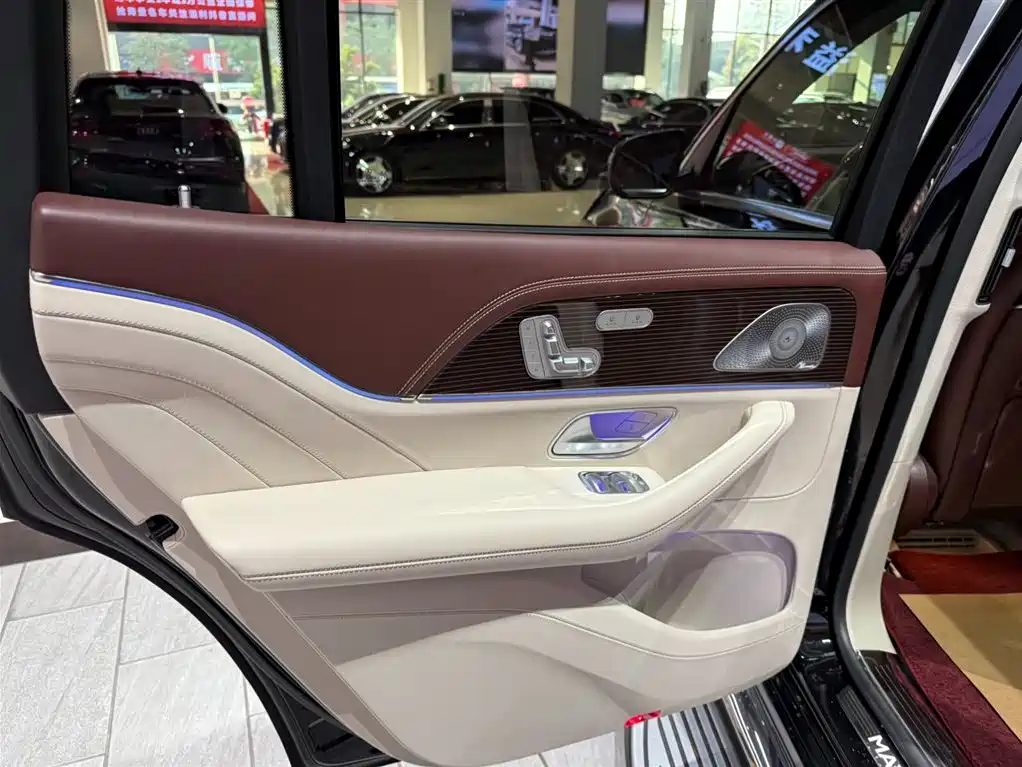 Mercedes-Benz Maybach GLS 600 4MATIC Liyue Edition 2021 - thumbnail 24