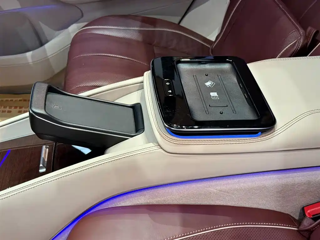 Mercedes-Benz Maybach GLS 600 4MATIC Liyue Edition 2021 - thumbnail 28