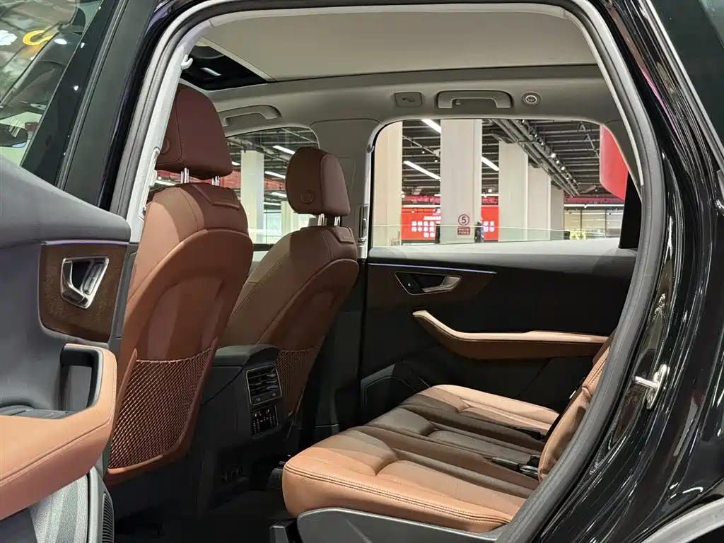 Audi Audi Q7 2025 55 TFSI quattro S line Black Warrior Edition 2026 - thumbnail 17