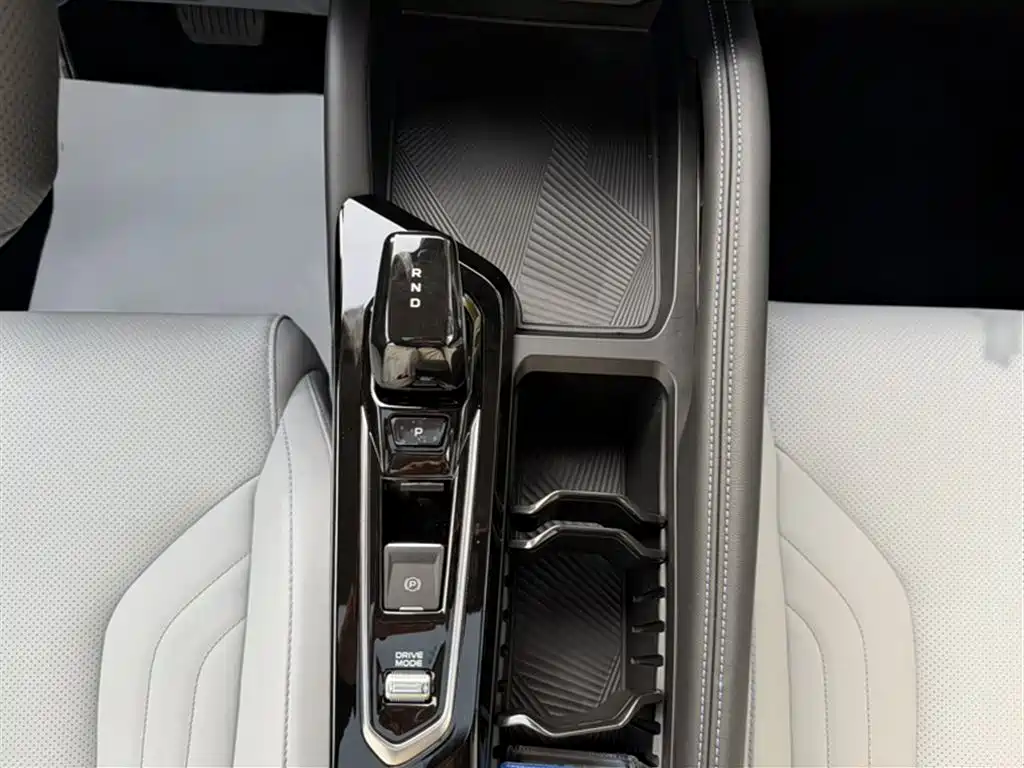 Geely Auto Binyue L 1.5TD DCT Xingyao 2026 - thumbnail 14