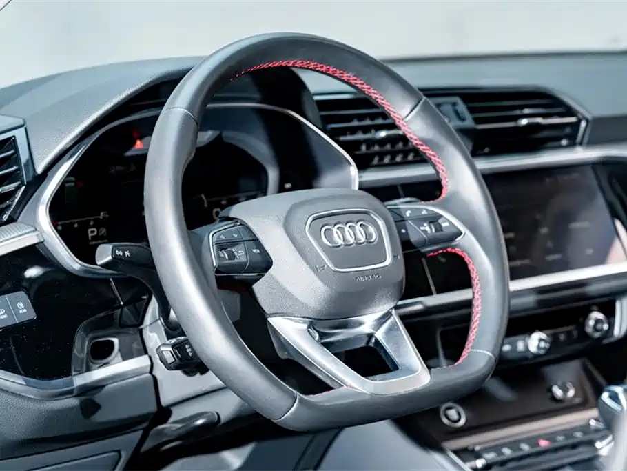 Audi Audi Q3 2023 40 TFSI RS Kit Speed Edition 2023 - thumbnail 11