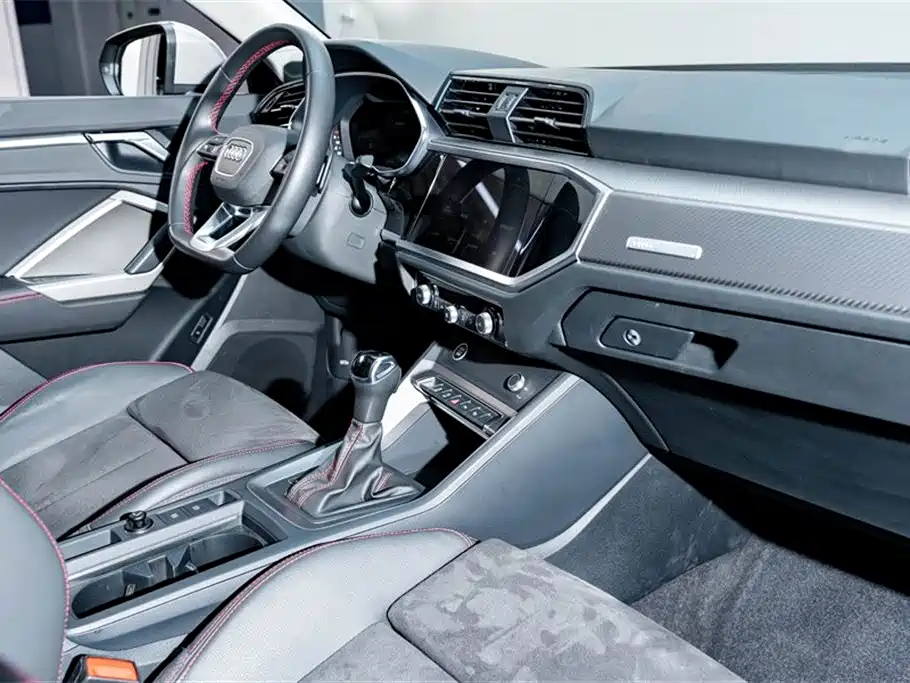 Audi Audi Q3 2023 40 TFSI RS Kit Speed Edition 2023 - thumbnail 18