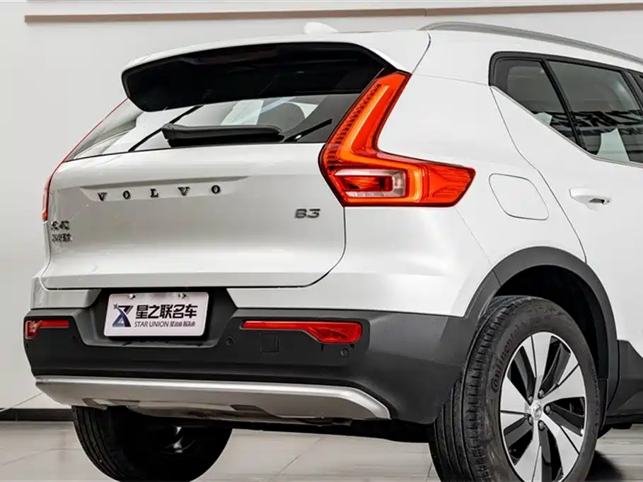 Volvo Volvo XC40 2025 B3 Momentum Luxury Edition 2025 - thumbnail 8