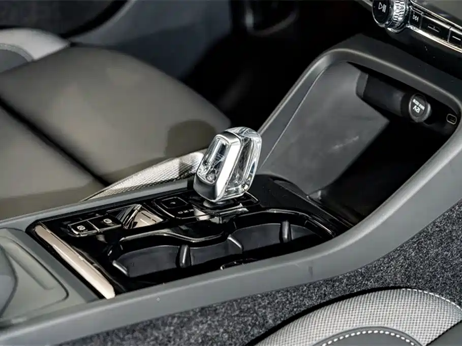 Volvo Volvo XC40 2025 B3 Momentum Luxury Edition 2025 - thumbnail 18
