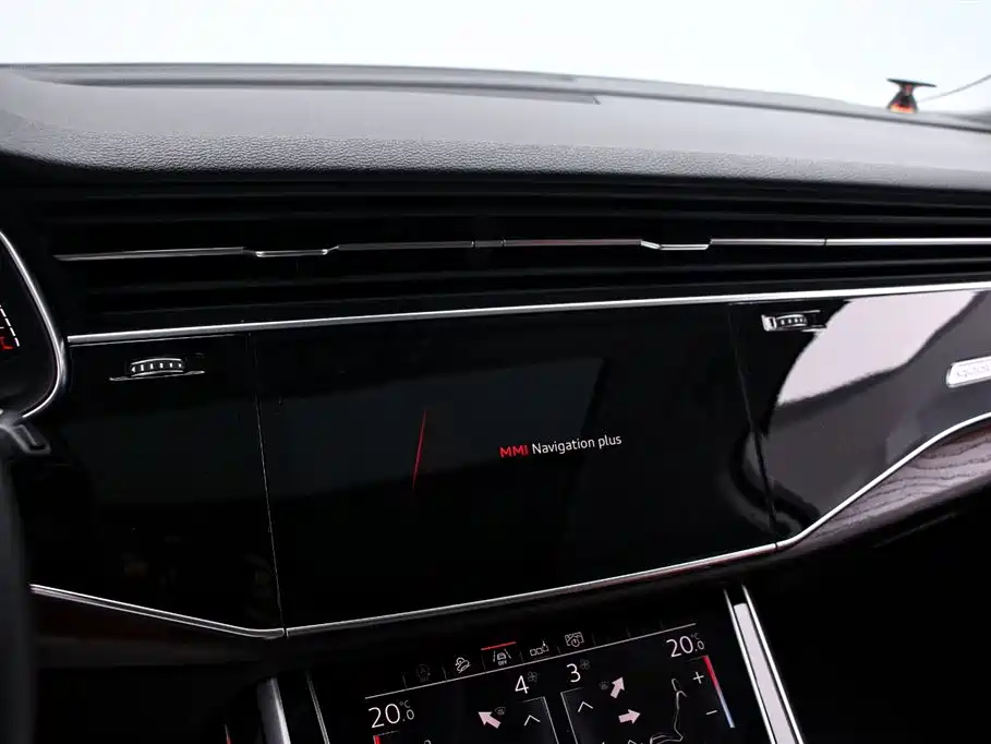 Audi Audi Q7 2020 55 TFSI quattro S line 2020 - thumbnail 8