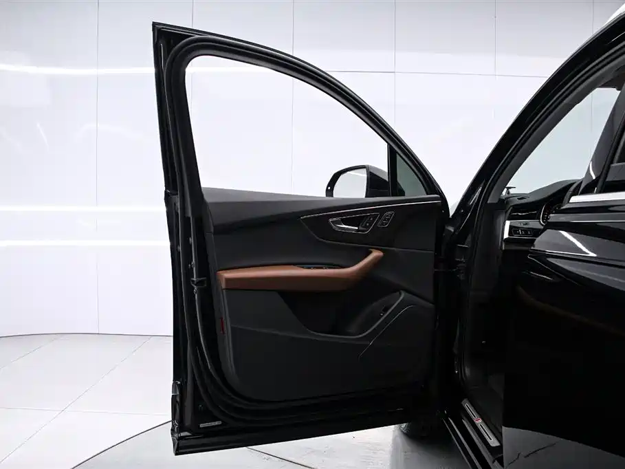 Audi Audi Q7 2020 55 TFSI quattro S line 2020 - thumbnail 11