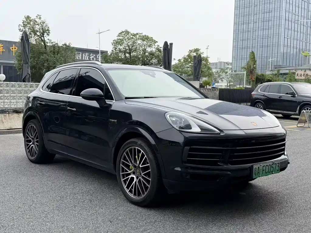 Porsche 2021 Porsche Cayenne E-Hybrid Coupé 2.0T 2022 - thumbnail 3