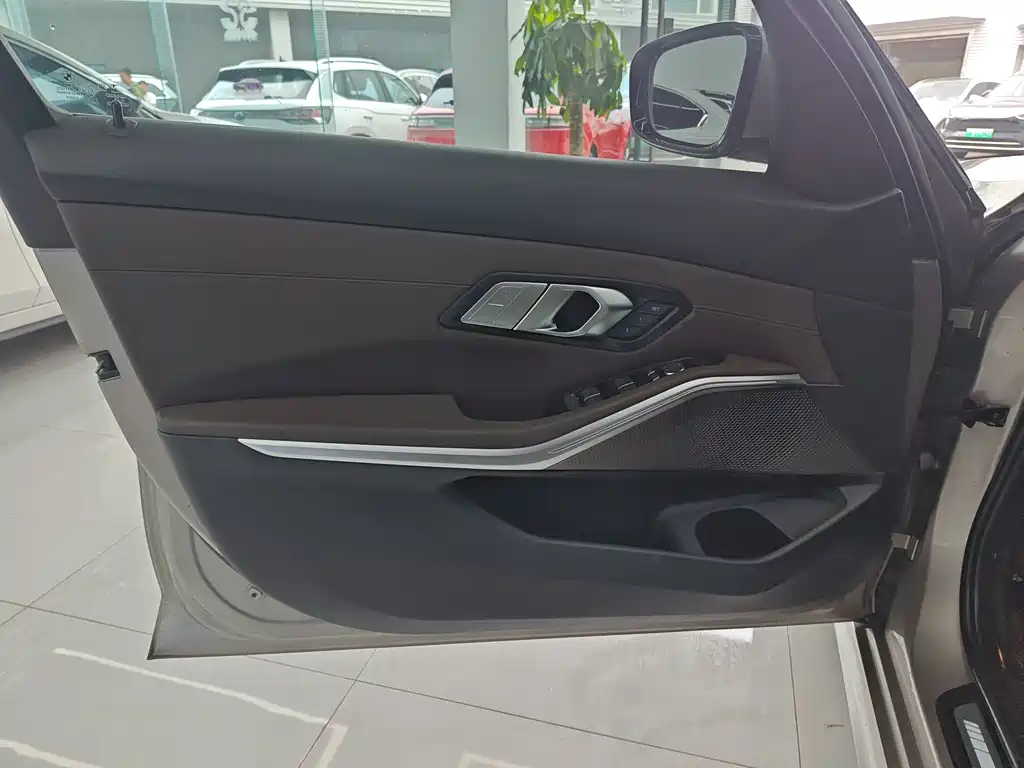 BMW BMW 3 Series 2020 Facelift 325Li M Sport Package 2020 - thumbnail 13