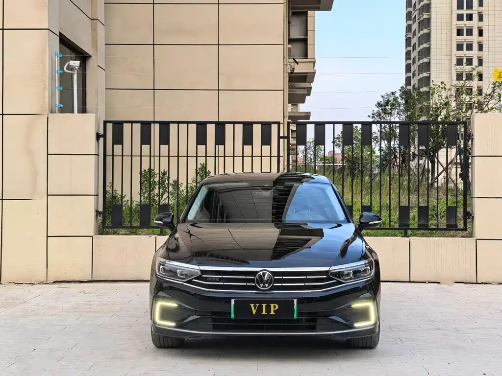 Volkswagen Magotan GTE 2022 GTE Prestige 2022 - thumbnail 2